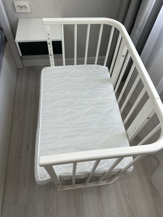 Продам детскую кроватку