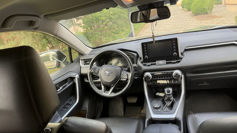 TOYOTA RAV4 2019 — imagine 5