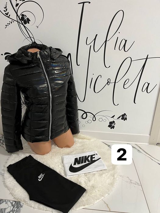 Seturi dama  geacă +tricou +colanti