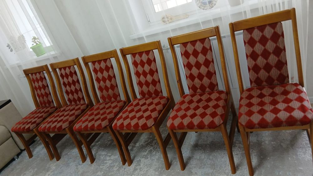 Продам стулья 6 штук - дерево