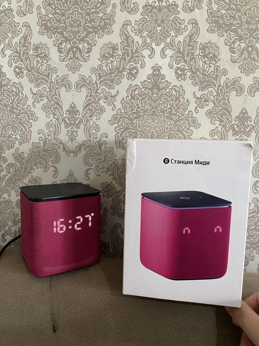 Яндекс Алиса Миди