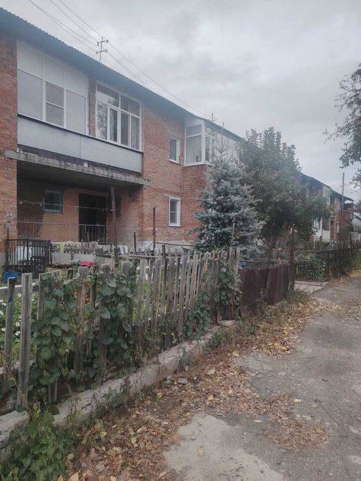 Продам 3-х квартиру 2 "кирпич" 69 кв.м 1/2 ул.Янушкевича д.80