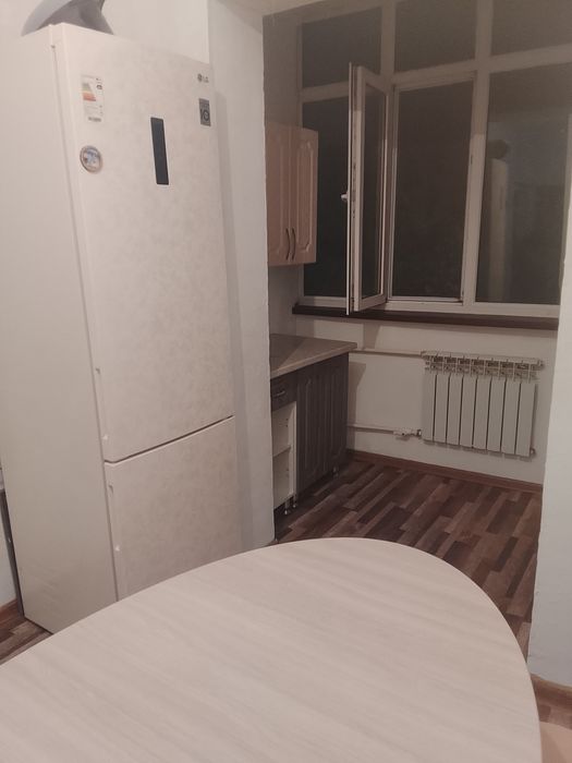 Үш бөлмели пәтер жалға бериледи