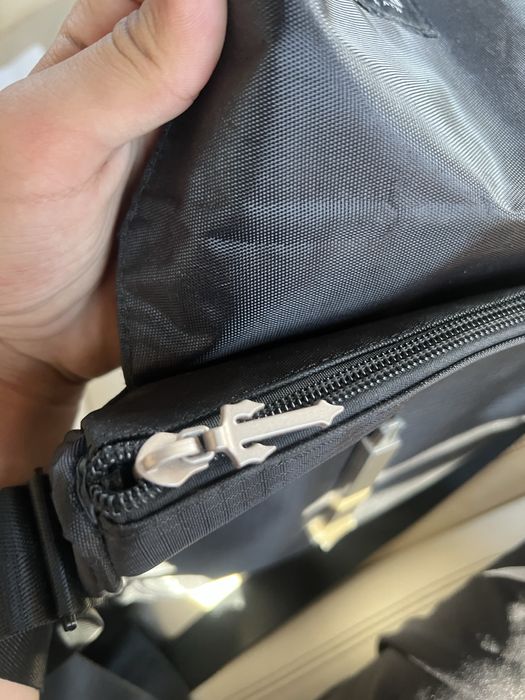 Trapstar чанта нова