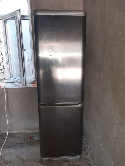 Холодильник бу. Аристон 2х камерный