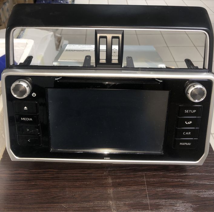 Toyota Pradoga displey 150  o’ziniki zavod orgina l!!!