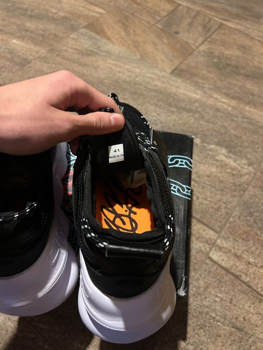Versace Chain Reaction