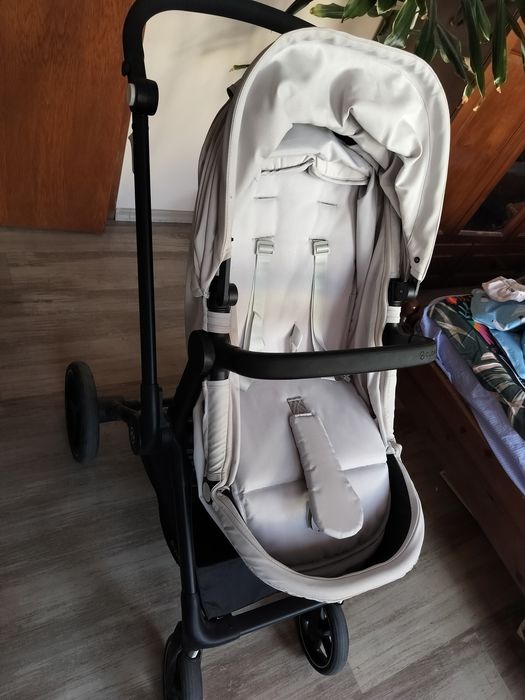 Бебешка количка Cybex EOS basic