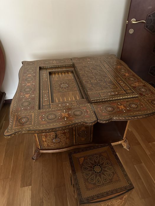 Продам игровой антикварный  , раскладной комод