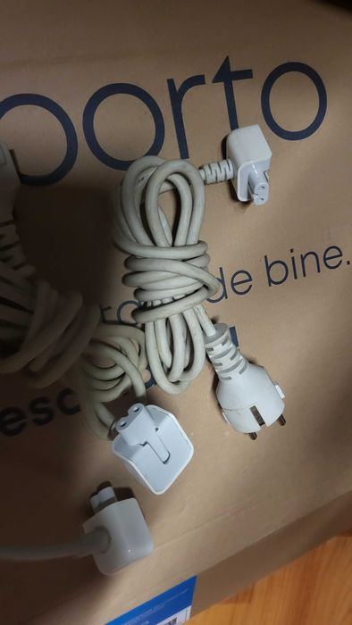 CABLURI Apple  originale 20 lei bucata