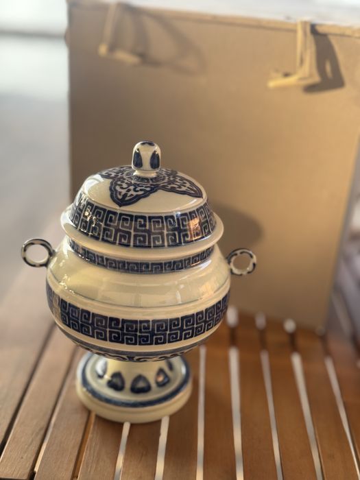 Set 4 piese porțelan stil chinezesc – vase, bol și farfurie + cutii