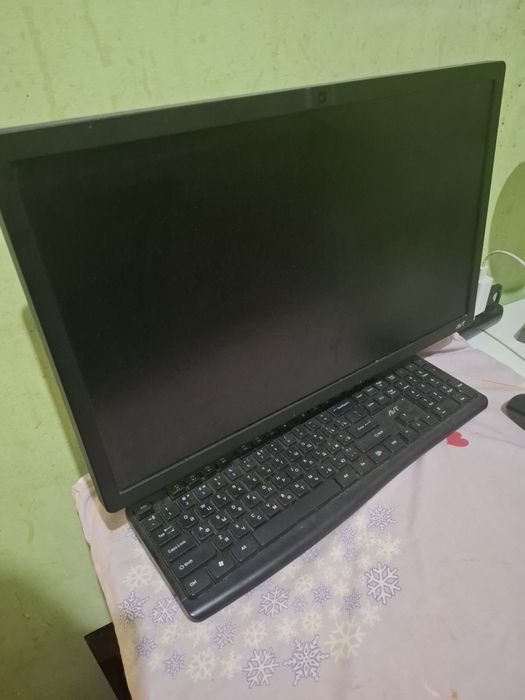 Kampyuter sotiladi, printeri bilan 5 mln