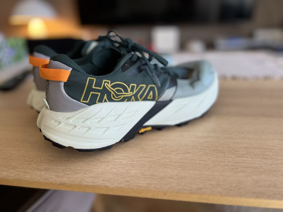 Hoka Speedgoat 7