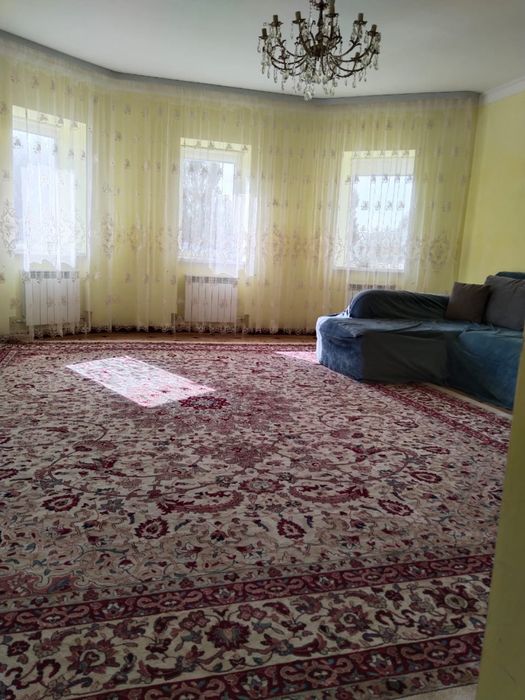Сдается коттедж в  Юнис сити. 300 кв2 в