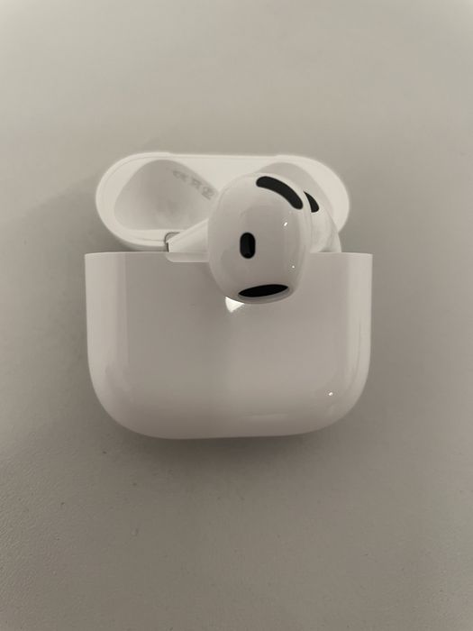 Air Pods 4 ANC.