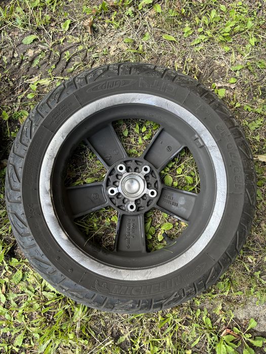 Джанти с гуми за Vespa