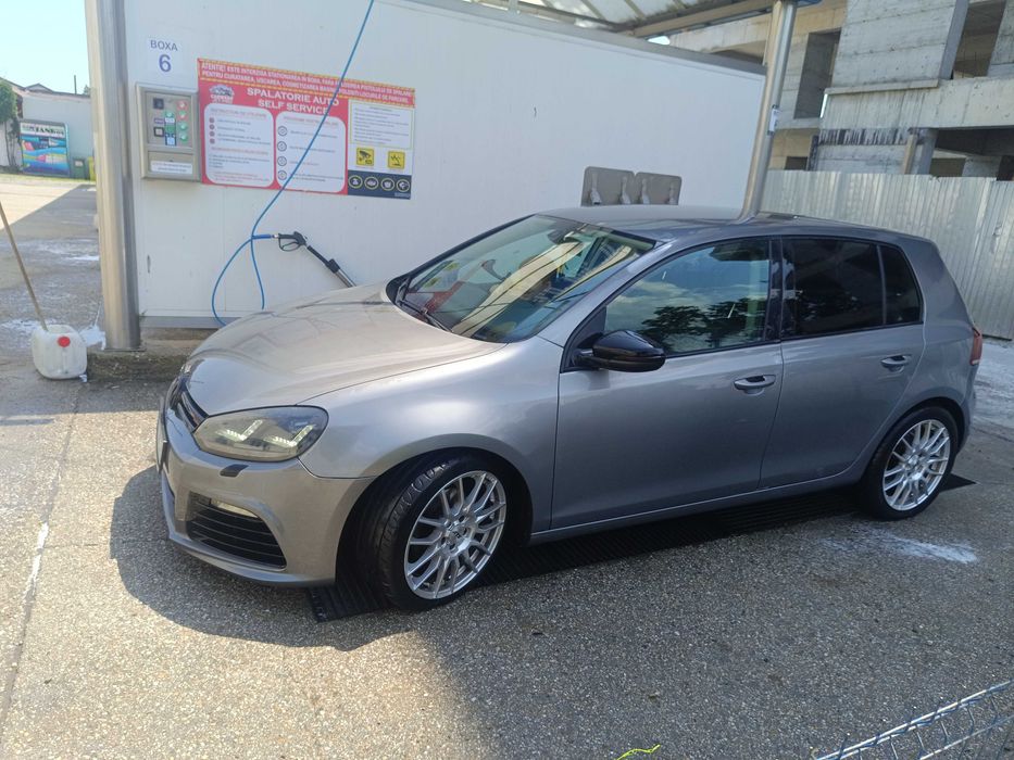 Golf  6 2012 utilizat zilnic ,fără defecte ascunse ,se da pe proba.Sau schimb cu ceva break pentru o familie cu doi copii,de preferat benzina.