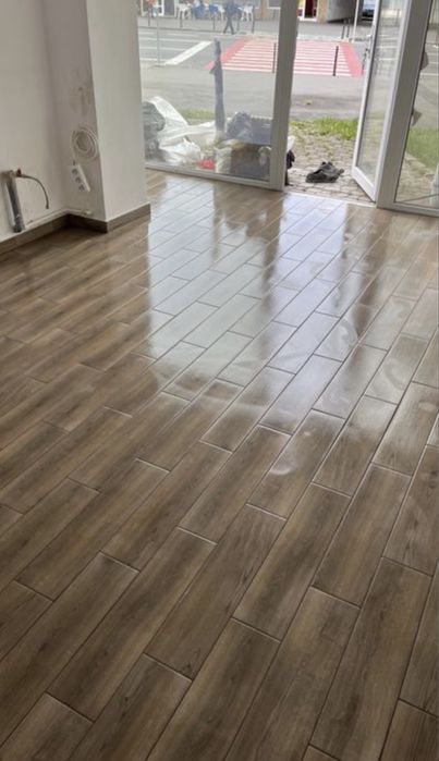 Montaj Gresie și Faianță de la 80 RON/mp - Listă Prețuri în Descriere