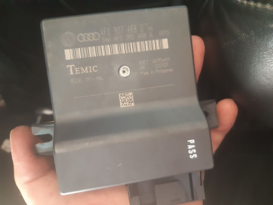 Modul gateway cod 4F0 910 468A Magazie cd cod 4E0 035 110 A A6 C6 4F