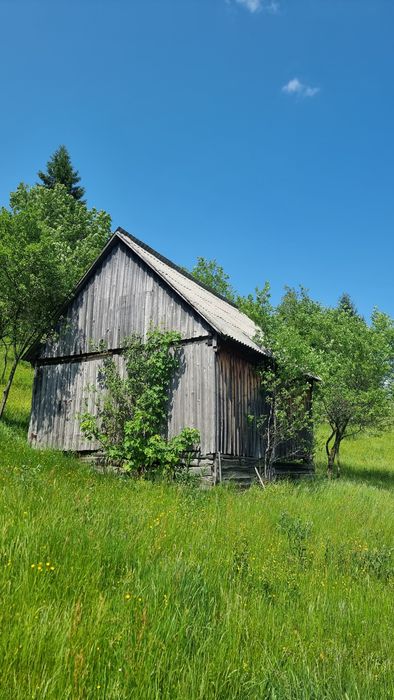 Vând două grajduri/cabane/magazii demontabile – ideal pentru relocare!