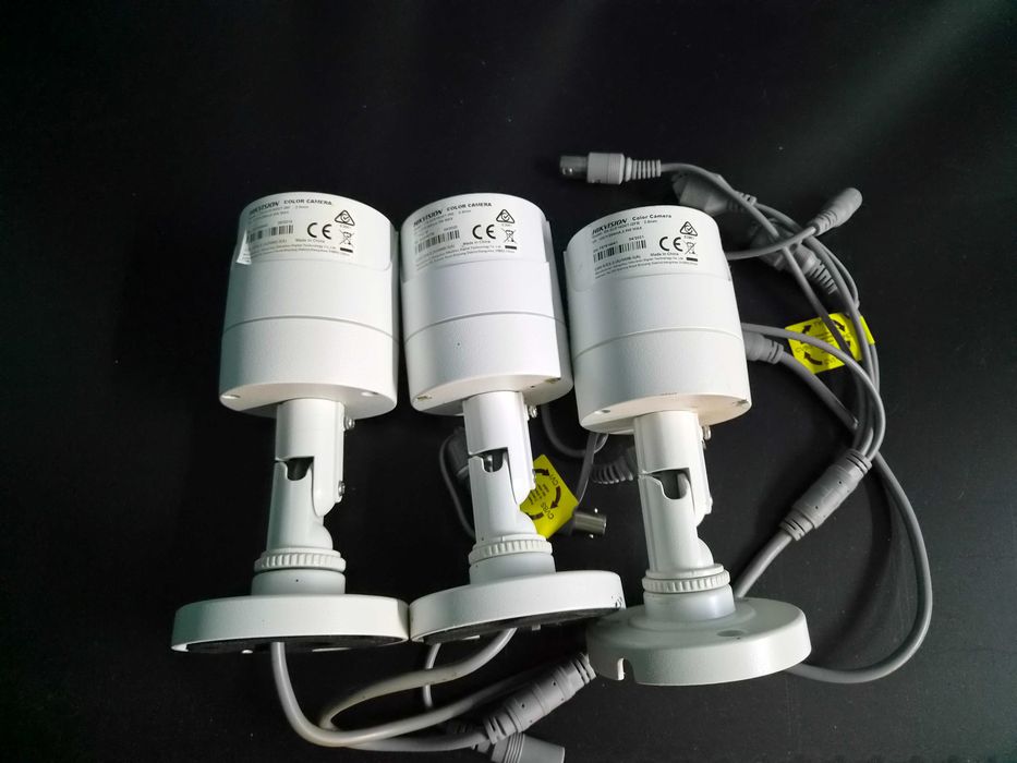 Set 3 camere Hikvision 2Mp IR30m