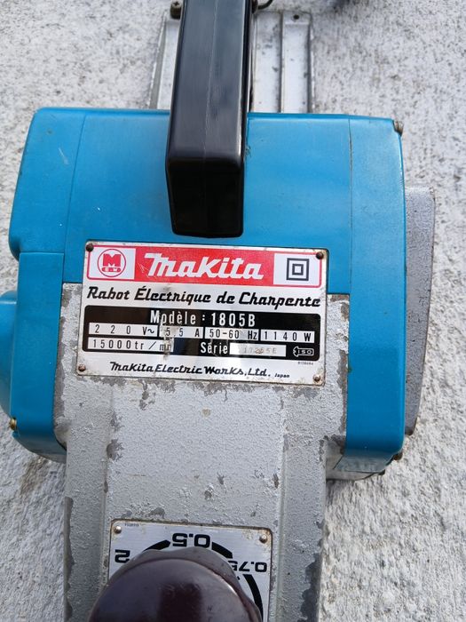 Голямо професионално ренде Makita 1805B