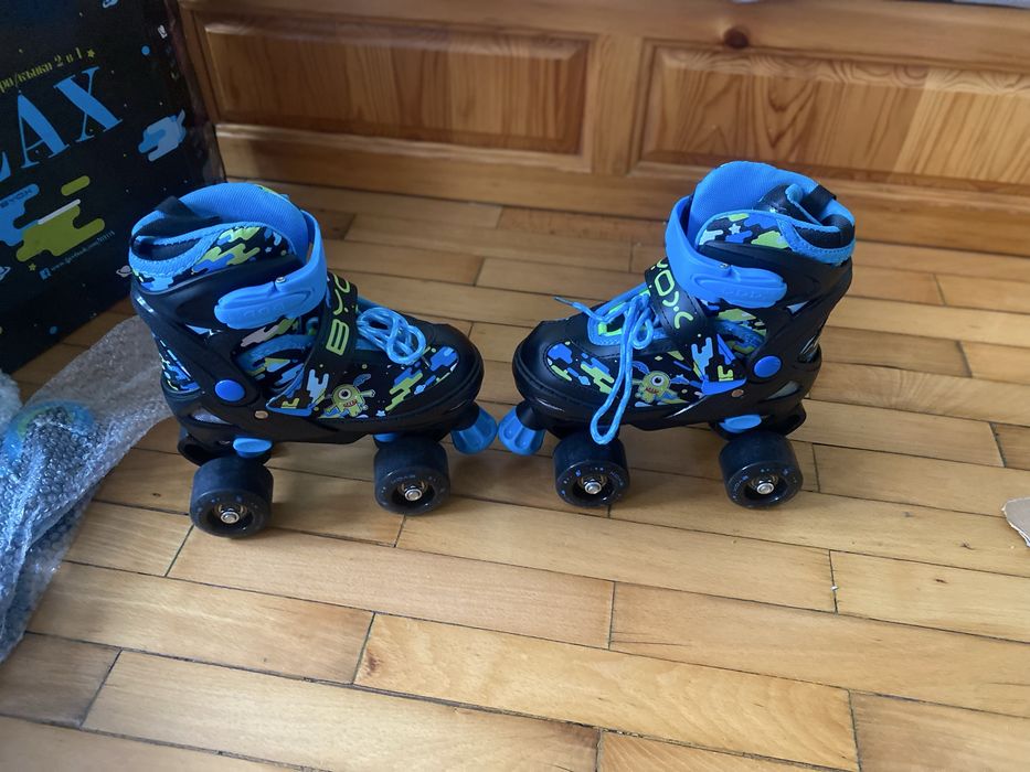 Продавам два чифта ролери за момче