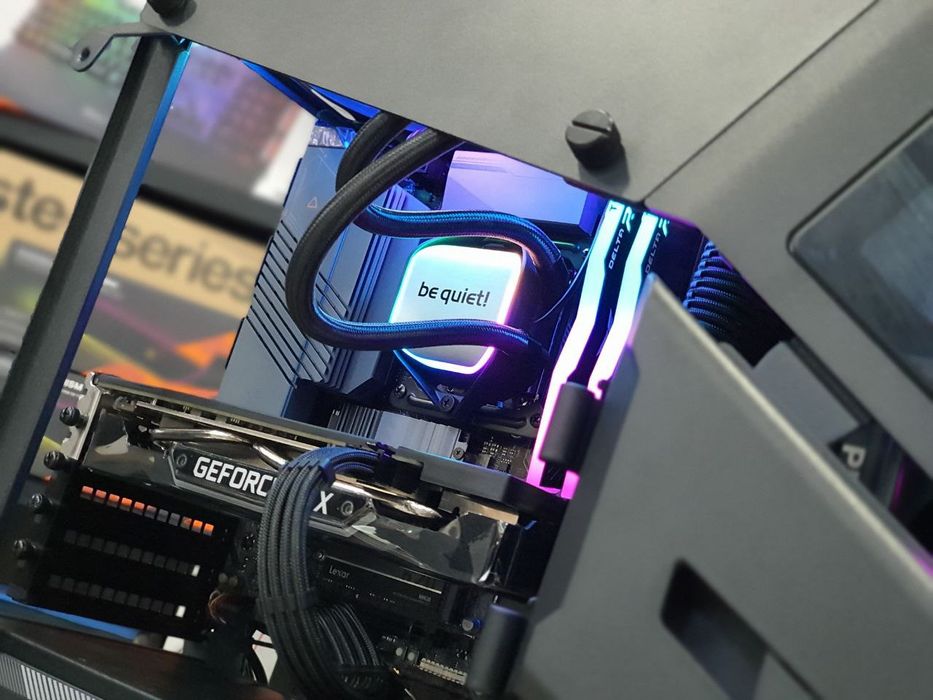 Grafik dizayn va ogʻir oʻyinlarni koʻtara oladgan kompyuter sotlad!!!