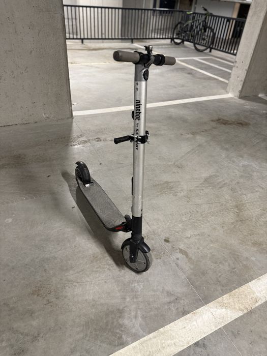 Trotineta electrica Ninebot segway es2