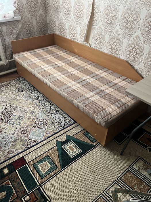 Продам две односпальные кровати