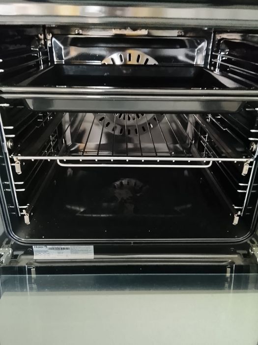 Продам духовку б/у