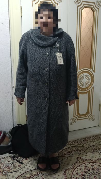 Продам пальто размер 54