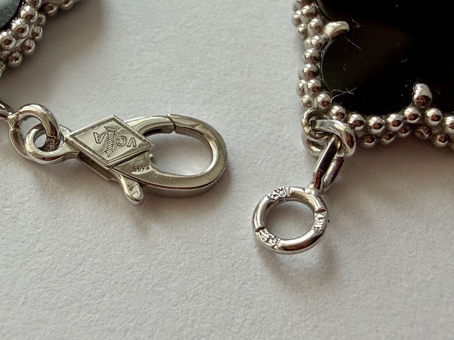 Van Cleef  гривна 18к