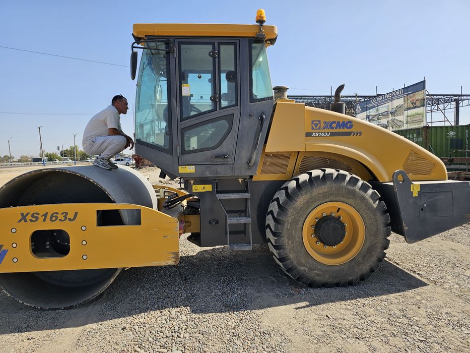 Сдаётся в аренду вибро каток 16т