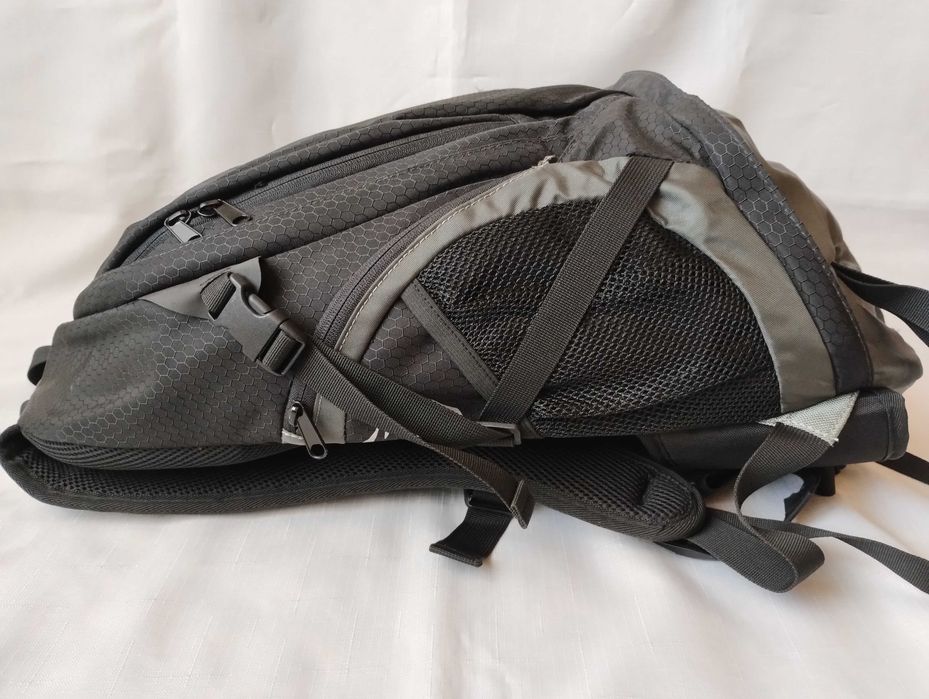 Раници TCM и Cintamani Pivot 30L