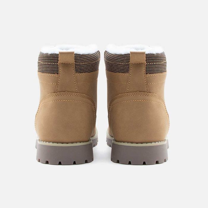 Bocanci Barbati Mbrands imblaniti