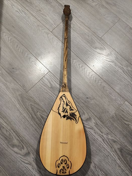 Домбыра сатылады