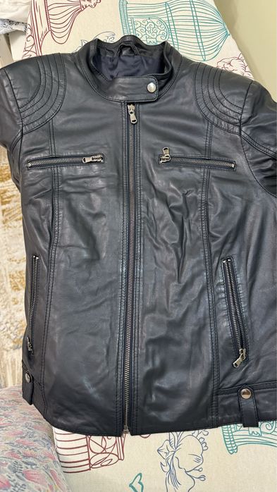 Кожаная куртка весенняя