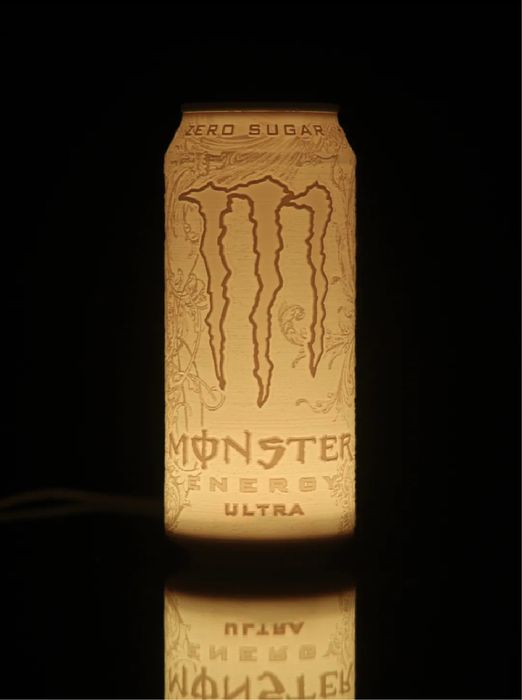 Lampa energizant monster