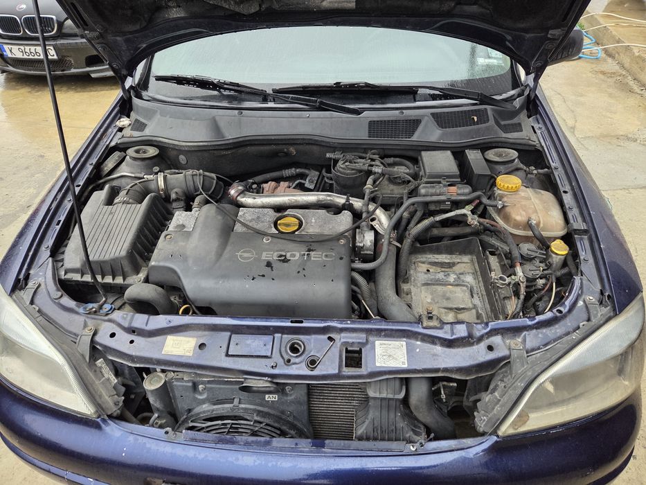 Opel Astra 2.0 DTI (НА ЧАСТИ)
