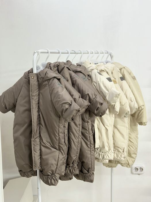 Продам комбинезоны демисезонные