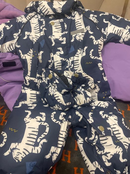 Детские комбинезоны на девочку и мальчика