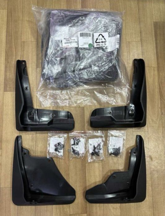 Брызговики оригинальные Camry 70 - 75