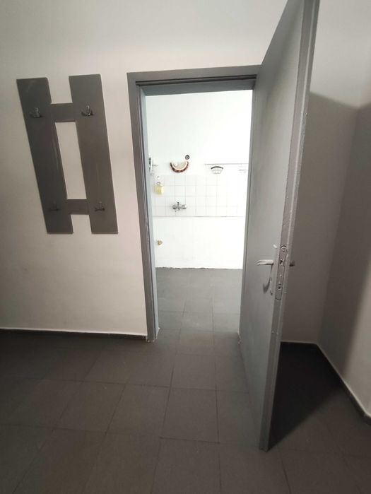 Продава се Тристаен апартамент в Пловдив, Въстанически - 72 кв.м за 2500 €/кв.м - Снимка #4