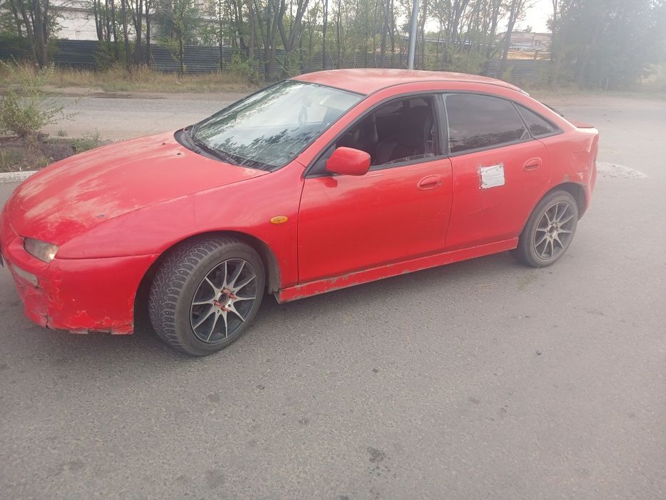 Продам мазду 323