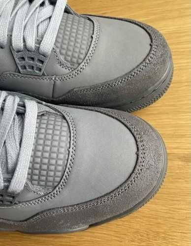 Sneakers Jordan4 Wet Cement cu eticheta (nu Nike, Gucci, Adidas, Balenciaga)