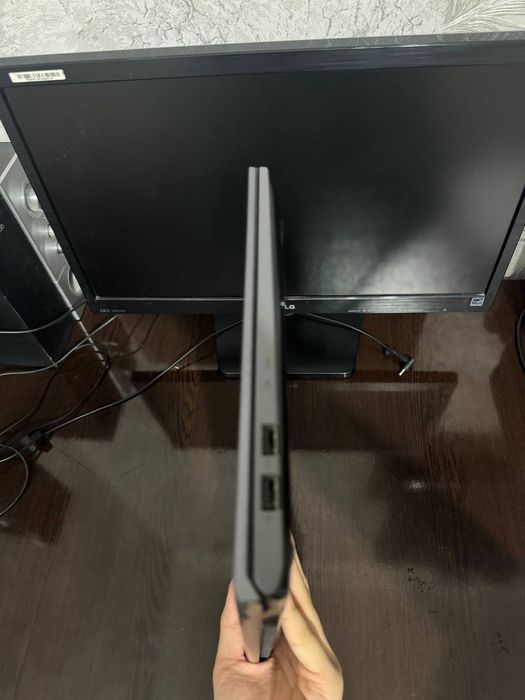 Хороший ноутбук все хороктиристики на фото