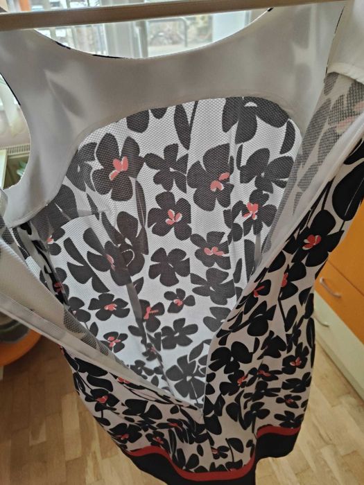 Oфициална рокля на Daphne - размер S