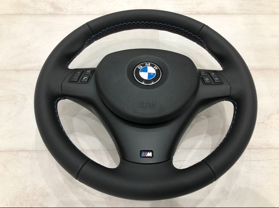 Volan BMW M paket seria 1 E87 E88 3 E90 E91 X1 E84 complet original