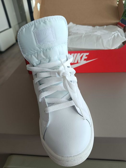 Дамски маратонки NIKE